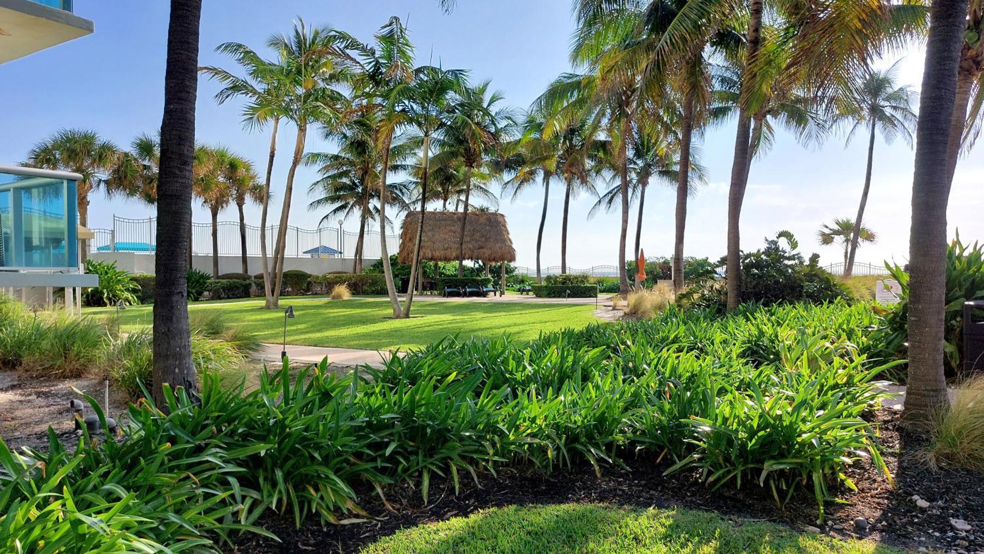 The Tides Apartments On The Beach Hollywood Bagian luar foto