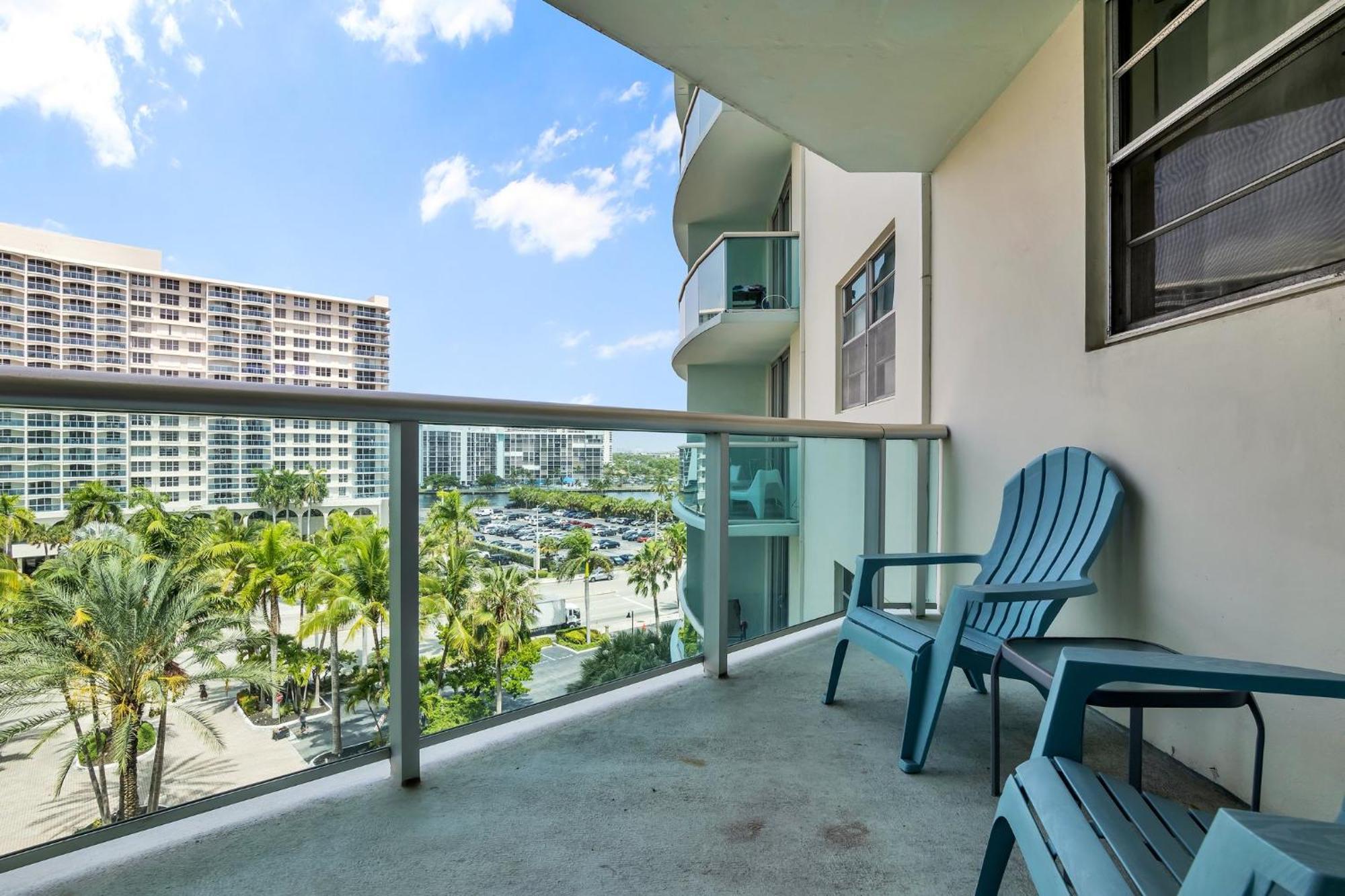 The Tides Apartments On The Beach Hollywood Bagian luar foto