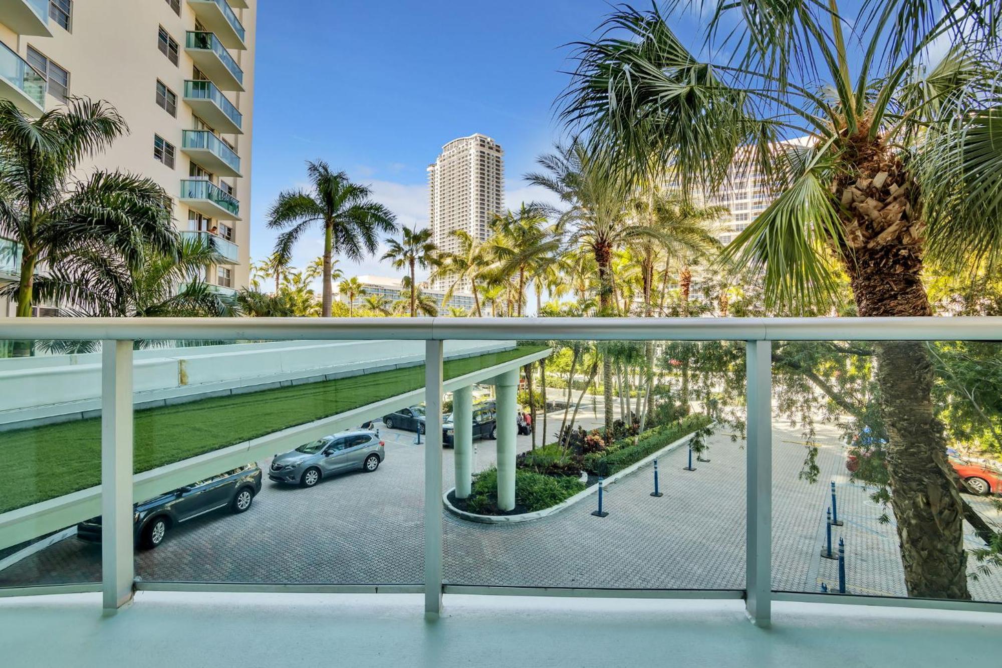 The Tides Apartments On The Beach Hollywood Bagian luar foto