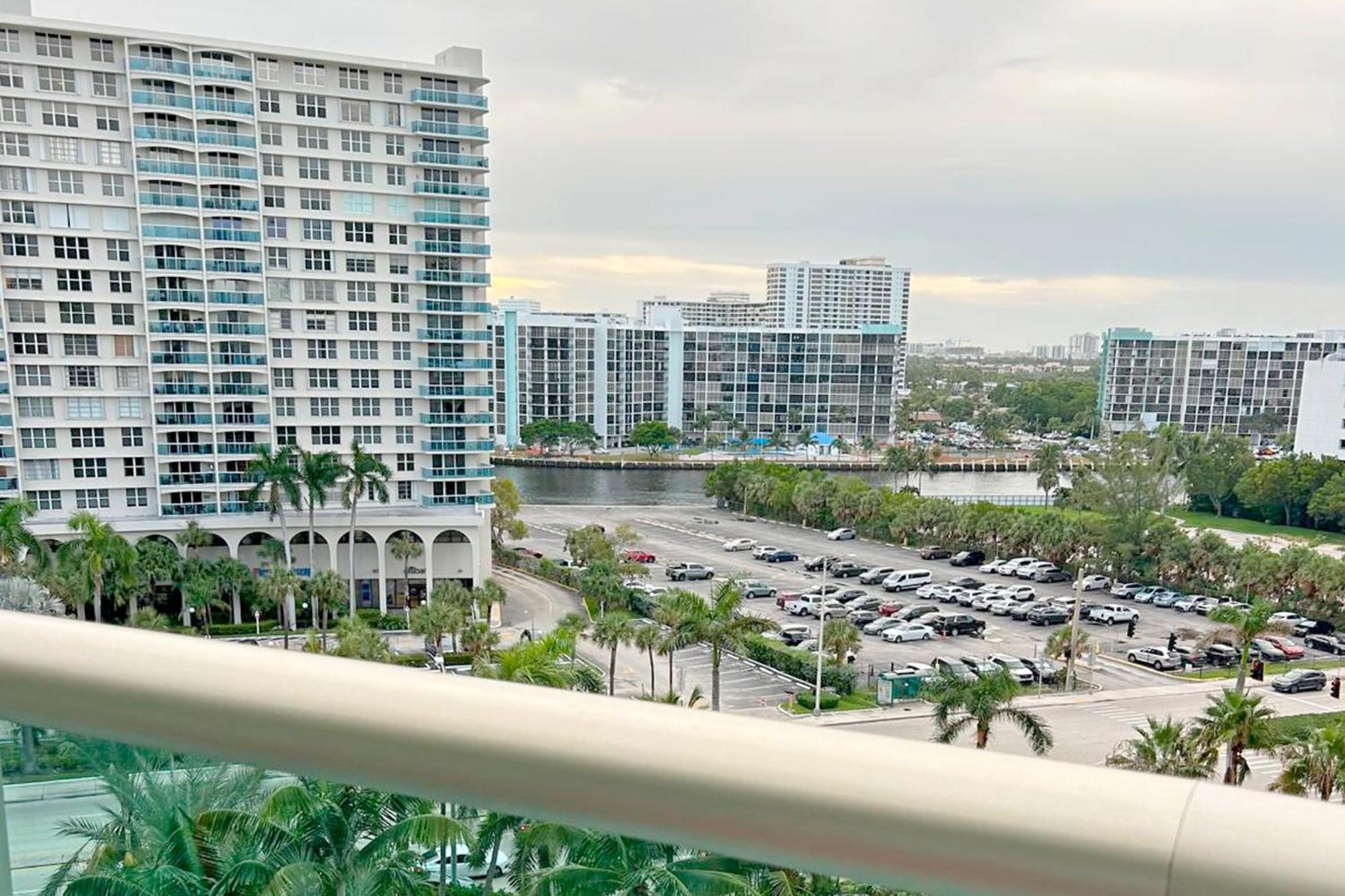 The Tides Apartments On The Beach Hollywood Bagian luar foto